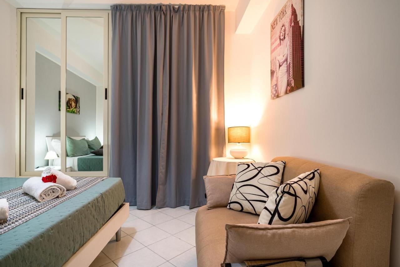 Loft Baia Di Letojanniアパートメント エクステリア 写真